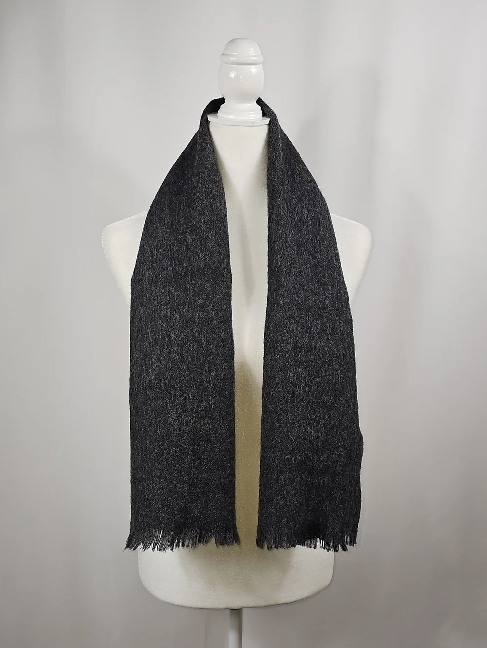 100% Lambswool Charcoal Gray Fringe Scarf Uruguay Soft Warm Preppy Academia